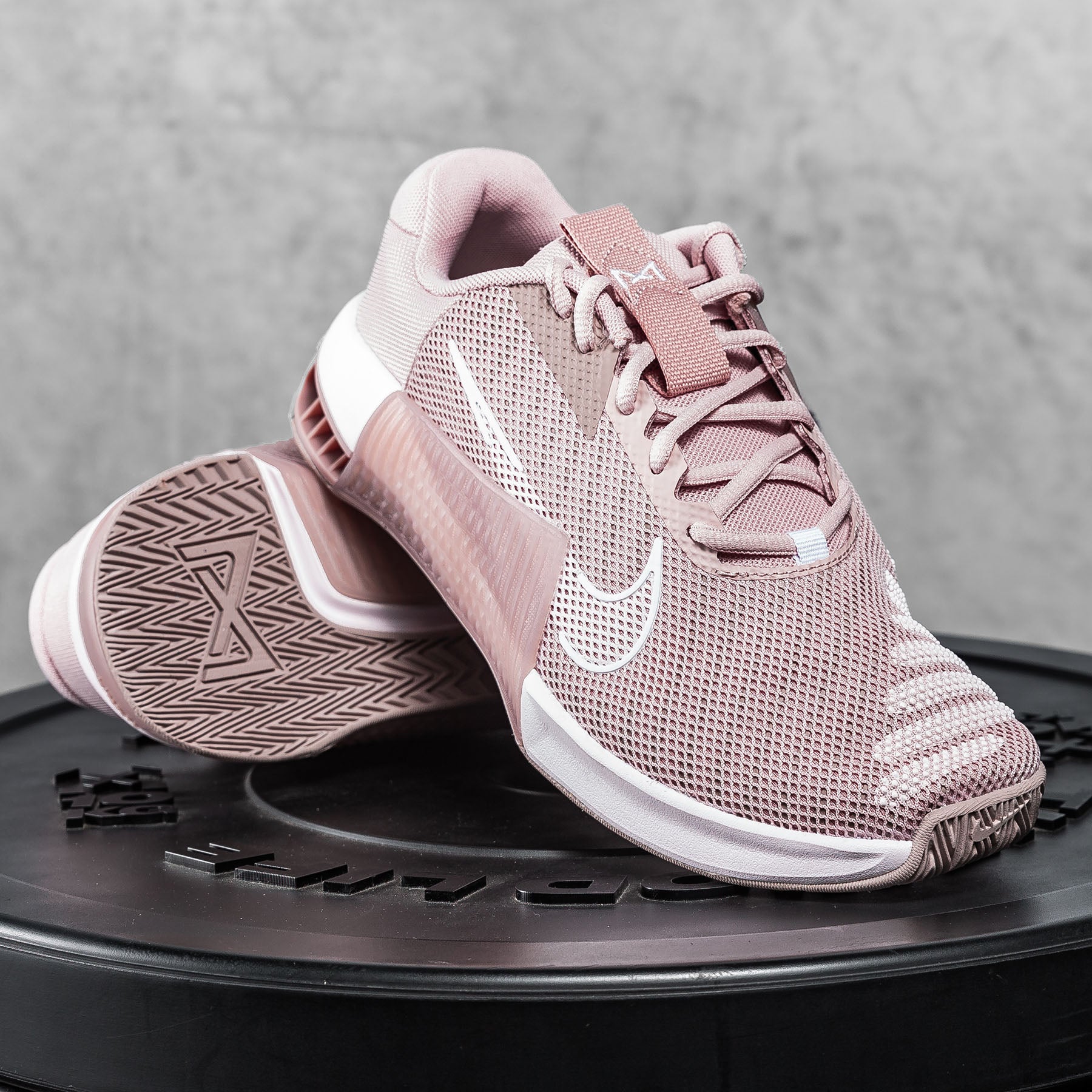 Ladies nike 2024 metcon trainers