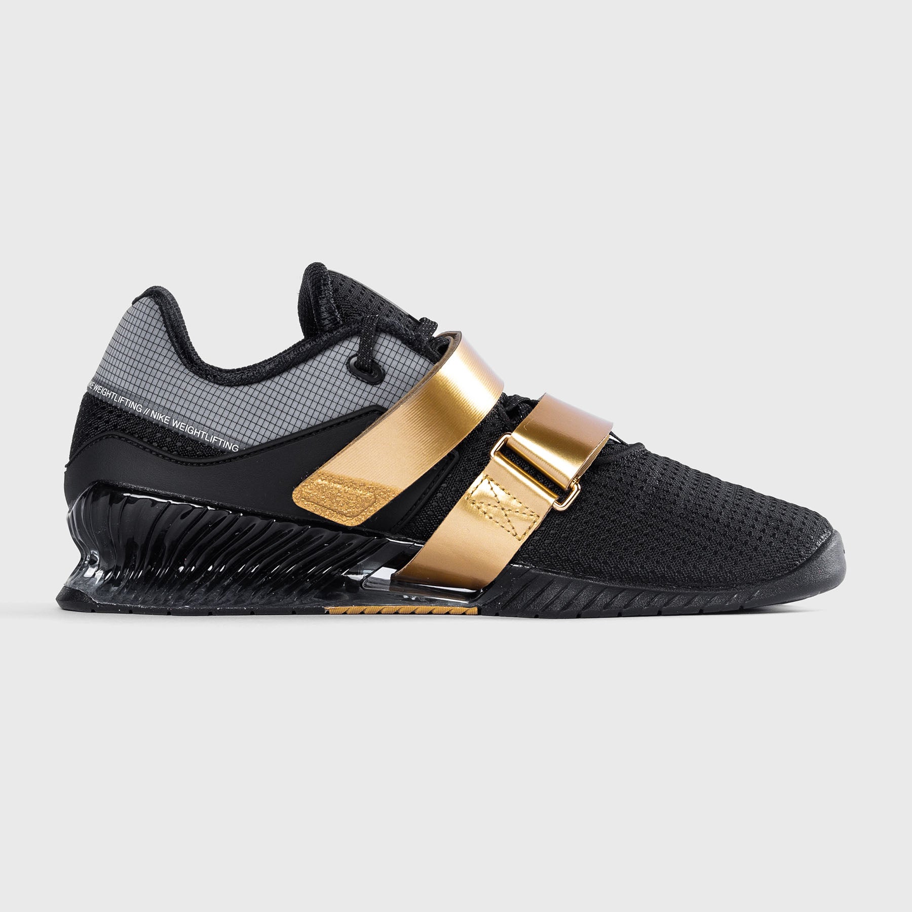 Black and gold store weightlifting shoes