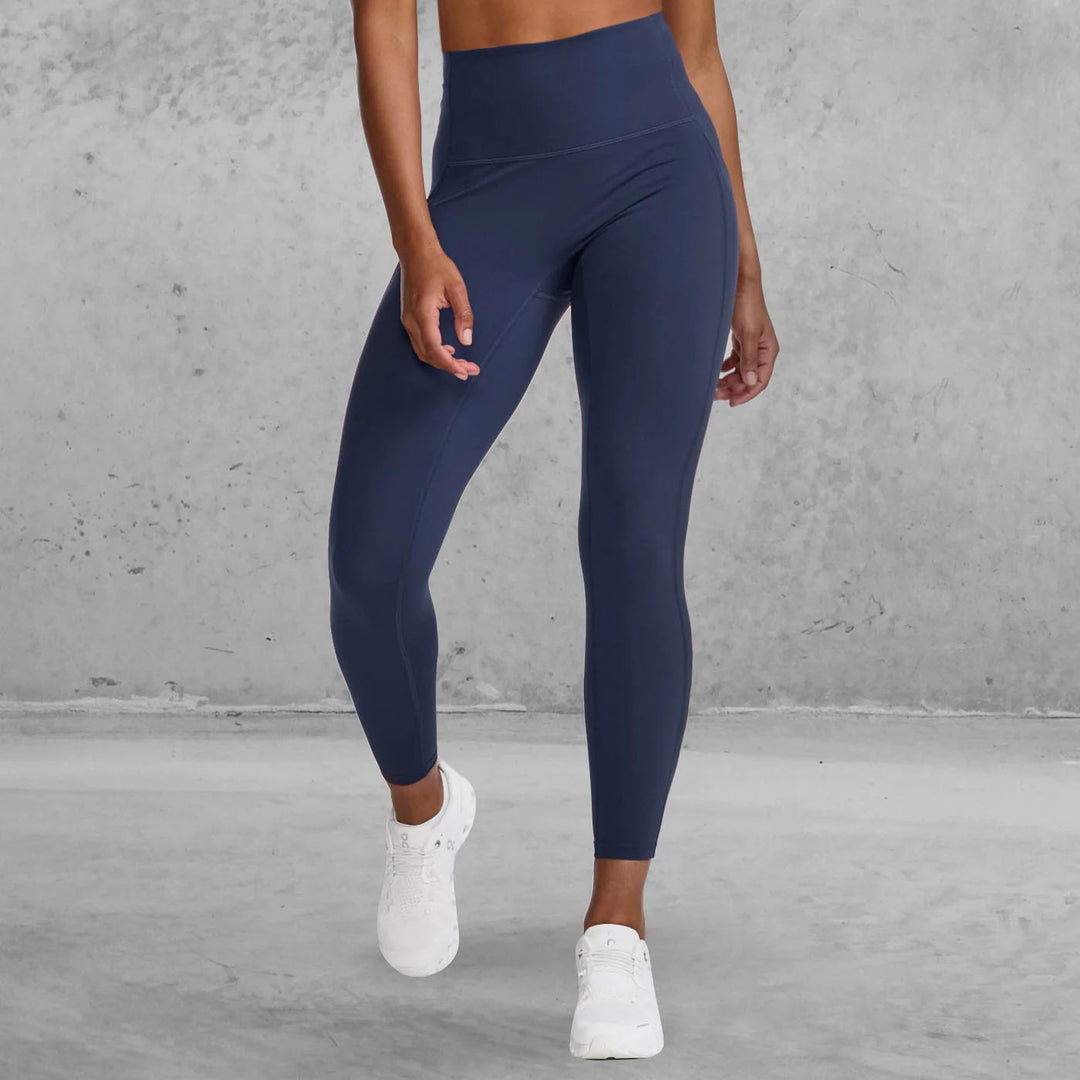 2XU Form Stash Hi-Rise Compression Tights are the perfect workout