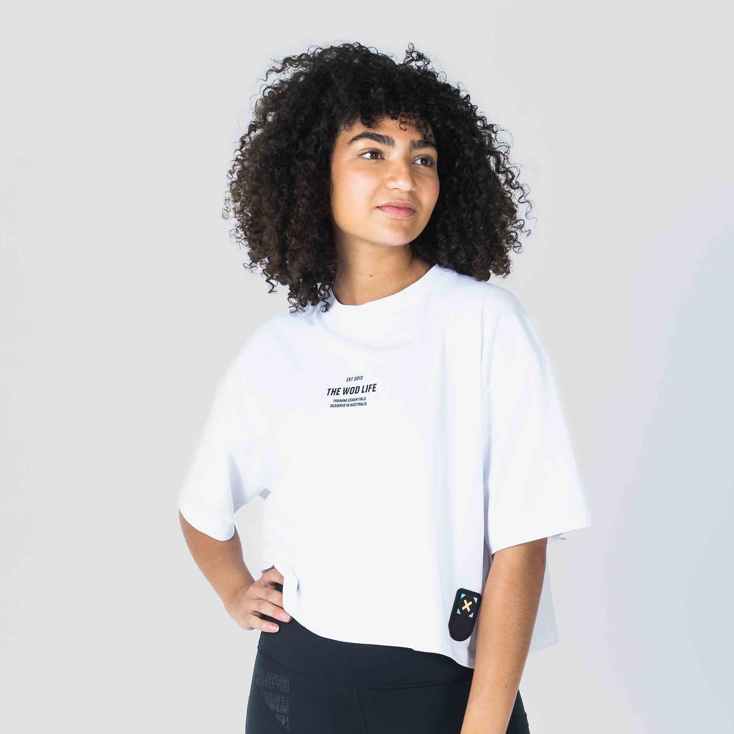 TWL - WOMEN'S OVERSIZED CROPPED T-SHIRT - LEGACY - WHITE – The WOD Life
